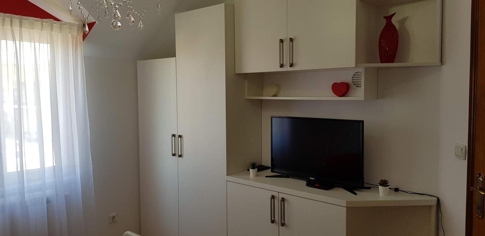 Lux Apartments With Pool Dex Zemun Polje Rum bild